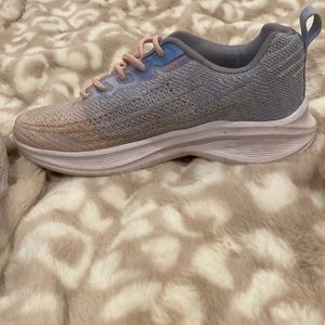 Cute blue and pink sneakers! Size 6